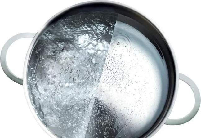 Boil water quickly with SpeedBoost(R)