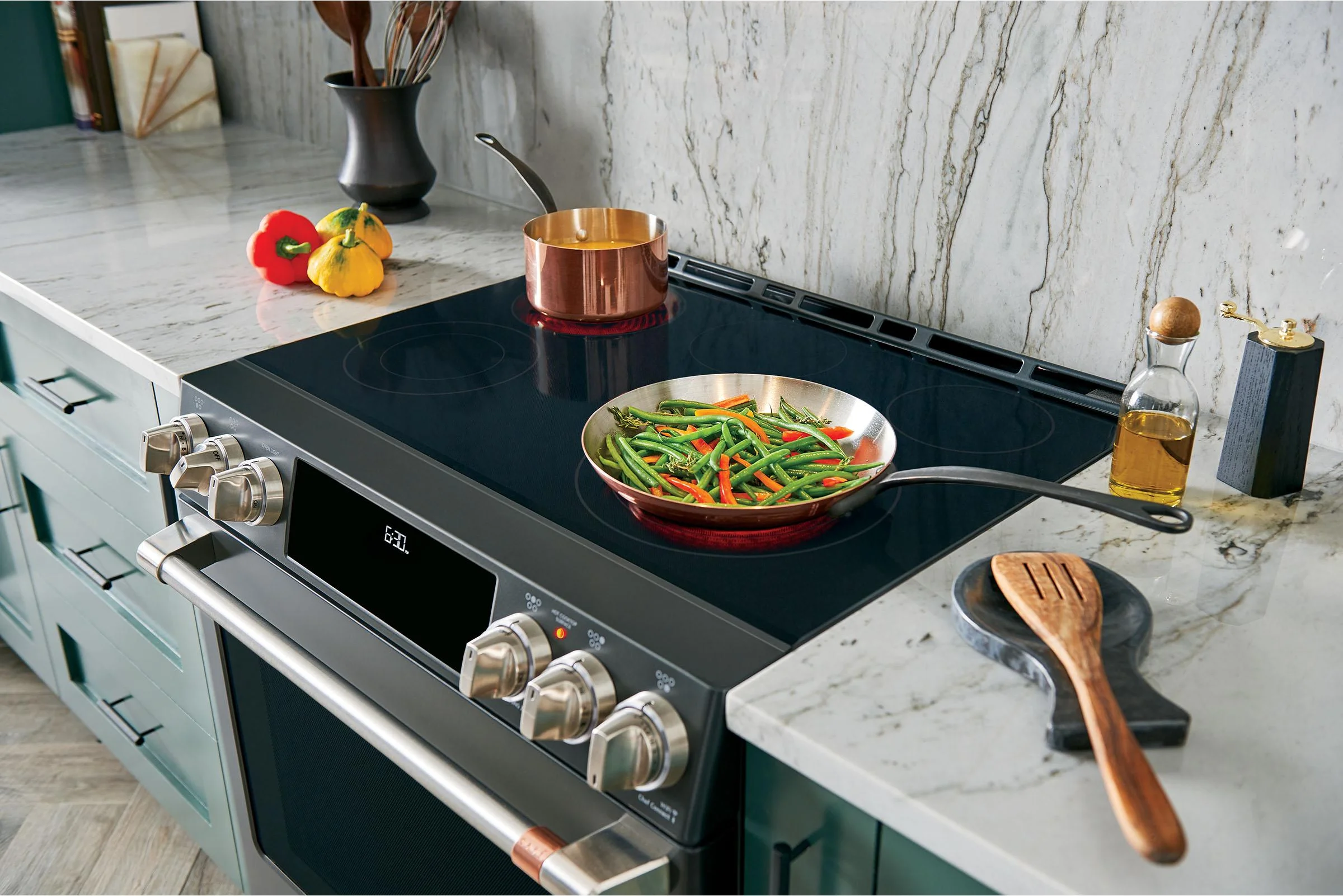 Seamless glass surface streamlines and simplifies cooking