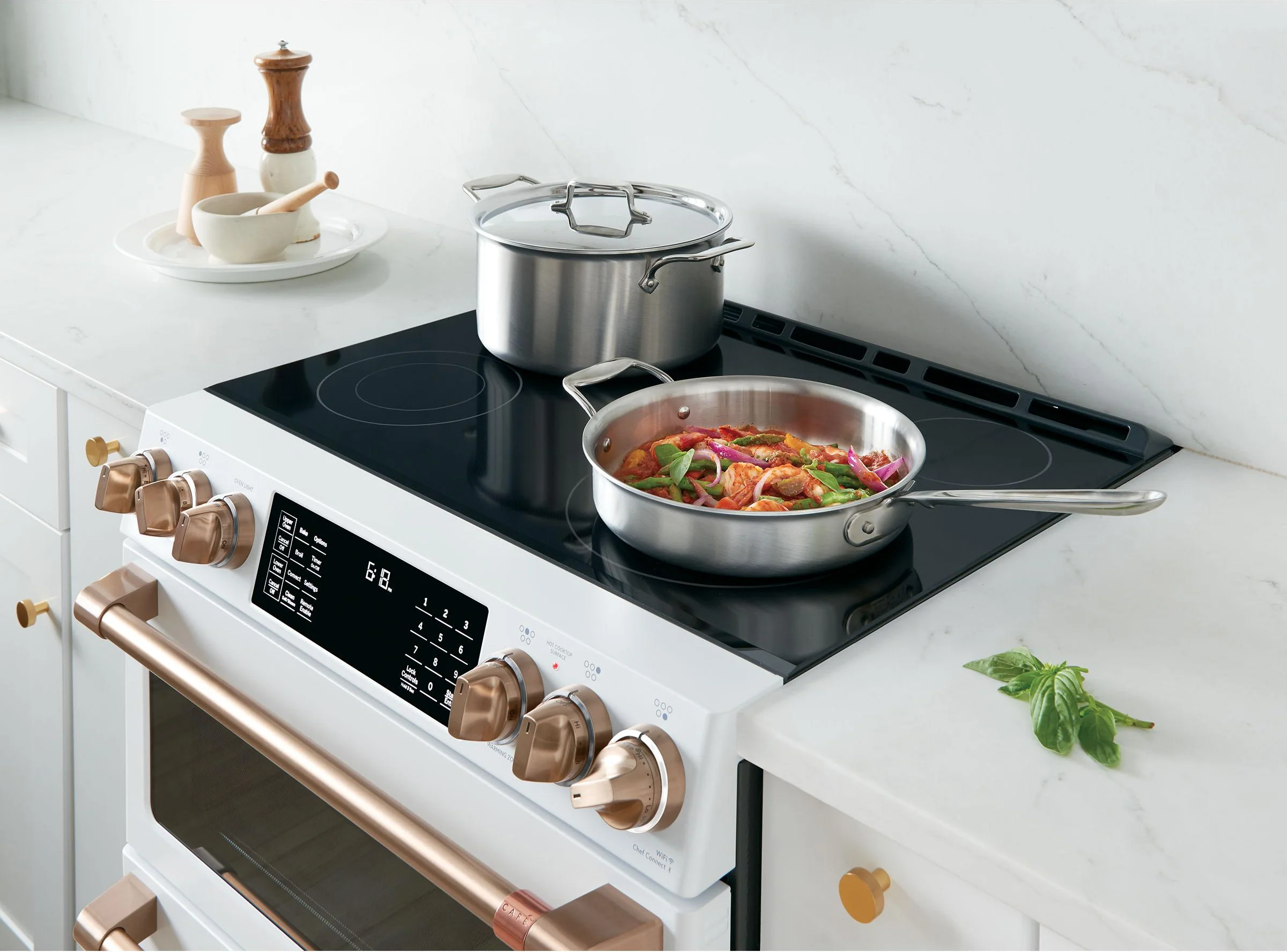 Seamless glass surface streamlines and simplifies cooking