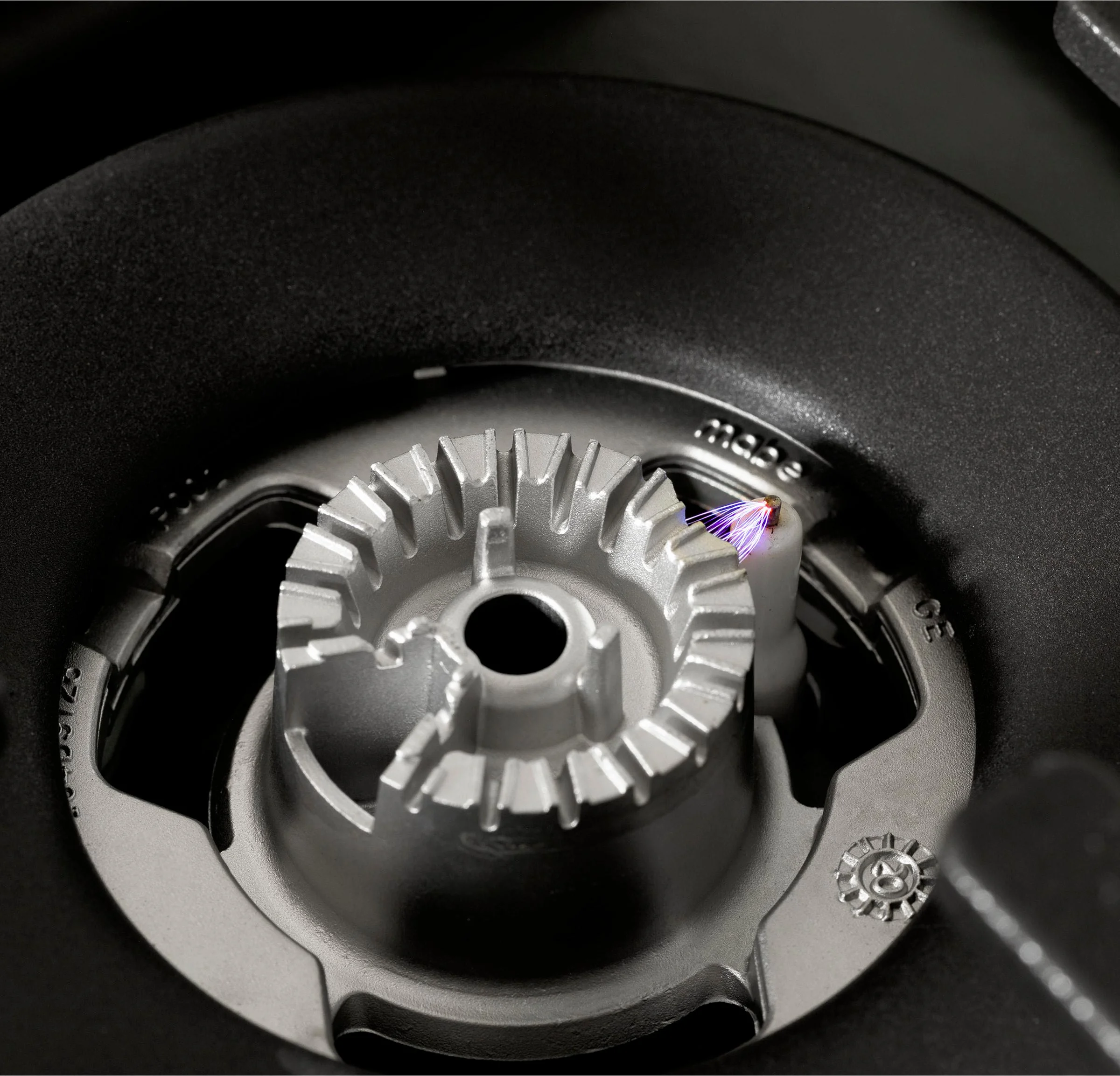 Electric Ignition Stove with Automatic Reignition