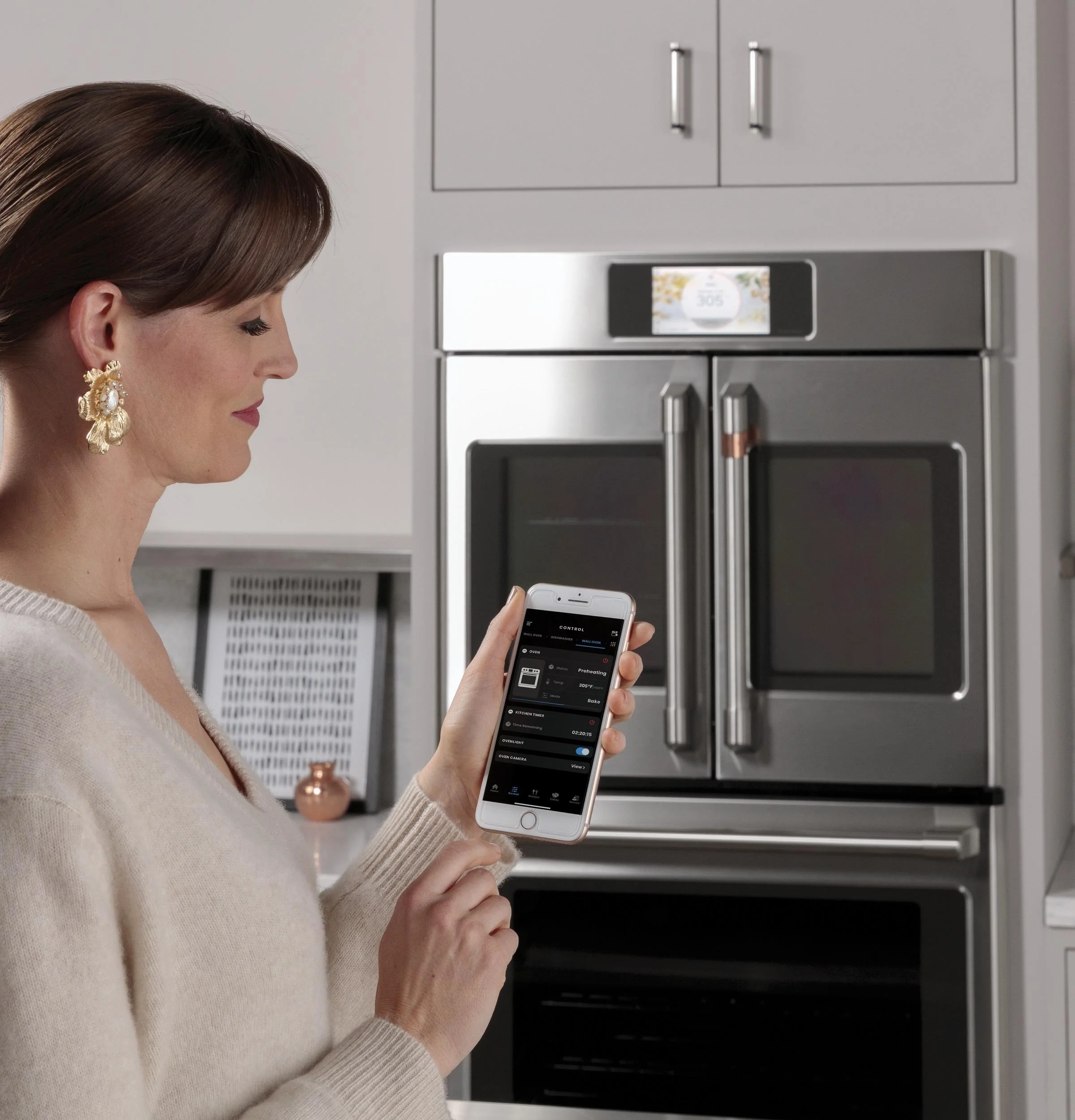 Enjoy convenient temperature control from anywhere