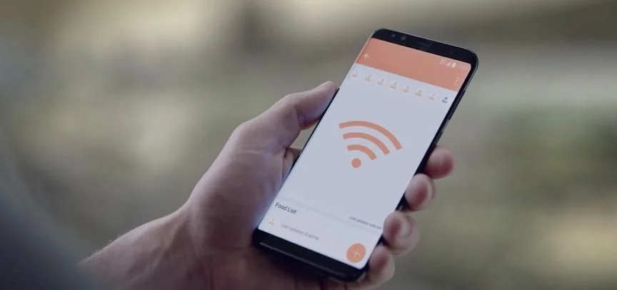 CONNECTIVITY & CONVENIENCE