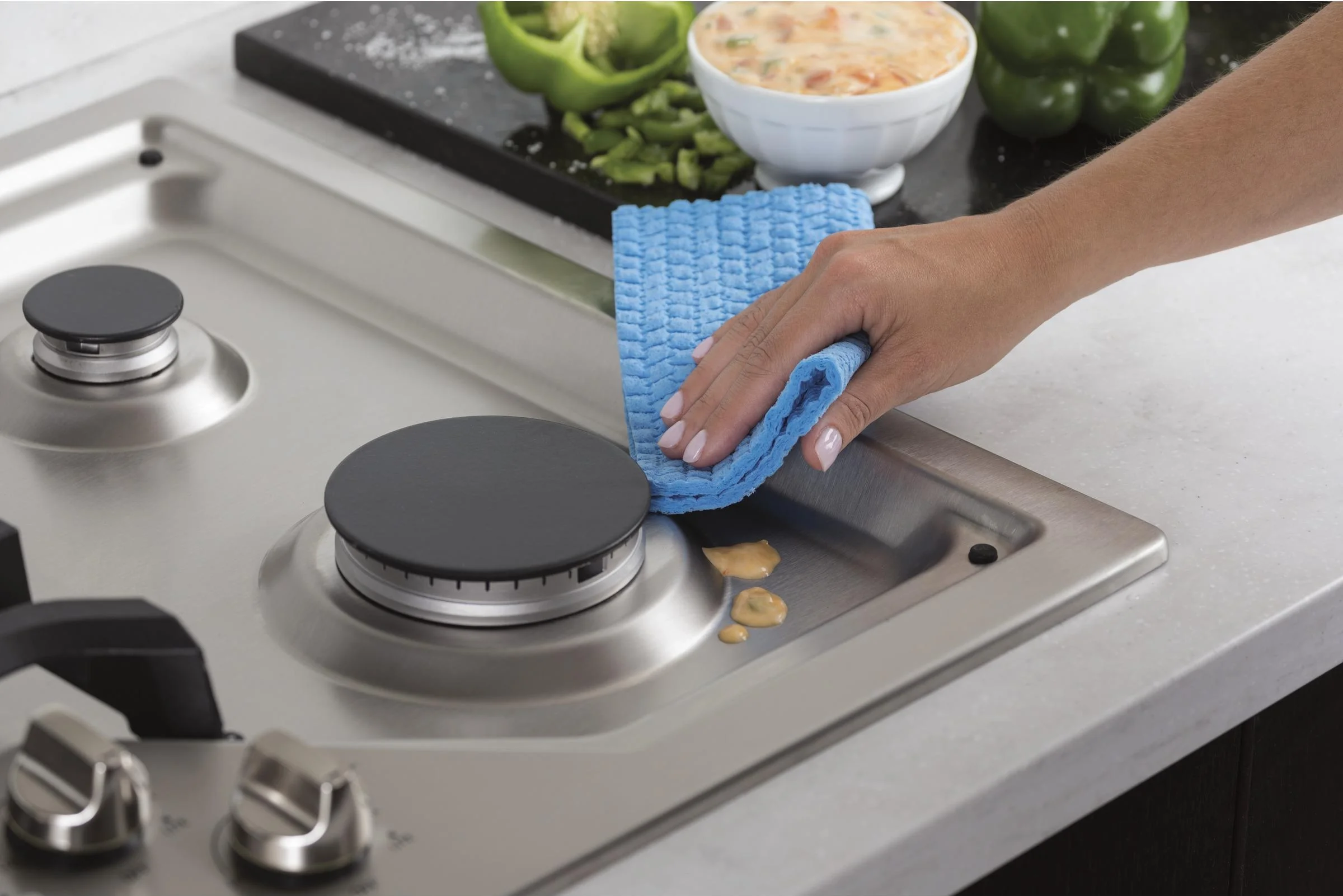 Sealed cooktop burners