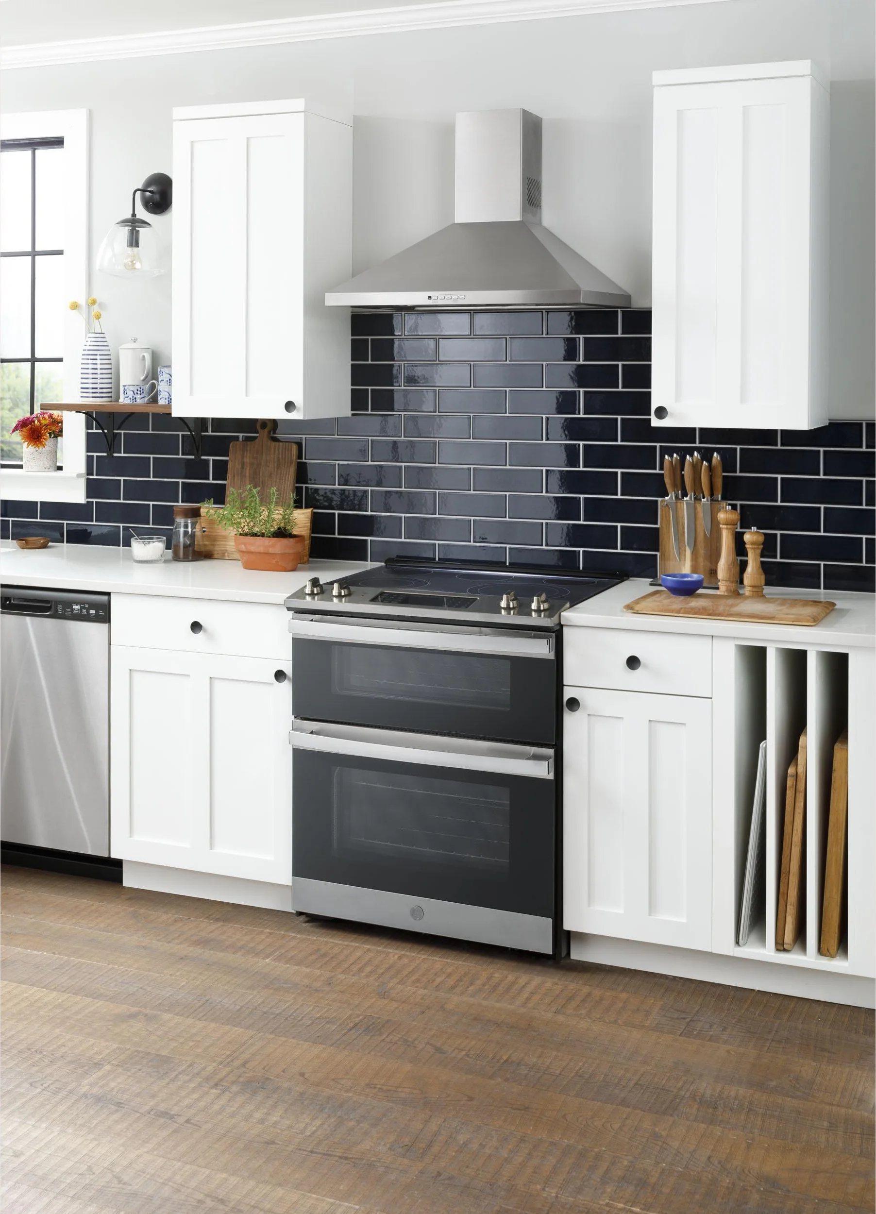 Large capacity double oven