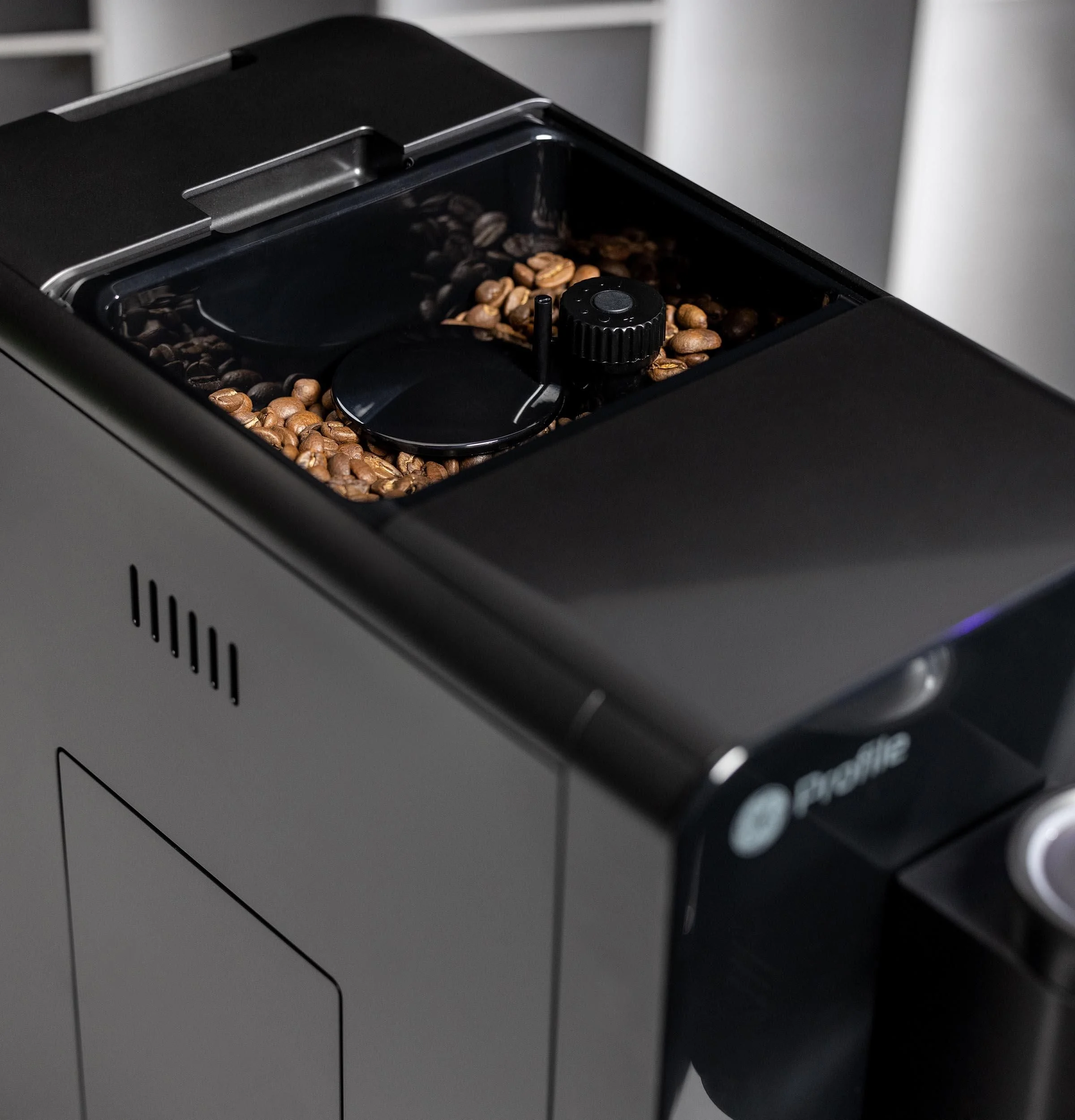 Built-In Bean Hopper