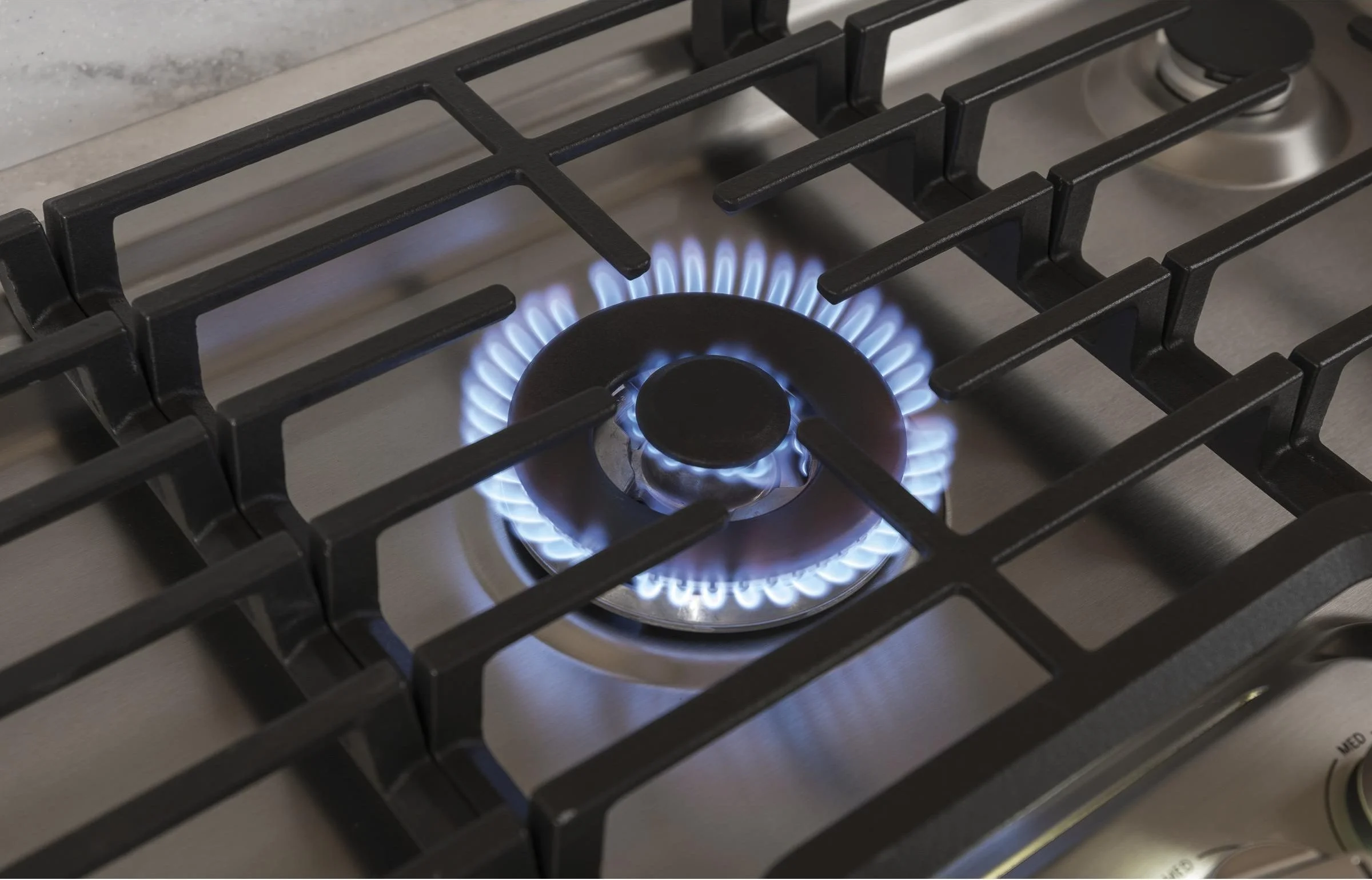 18,000-BTU Power Boil Tri-Ring Burner