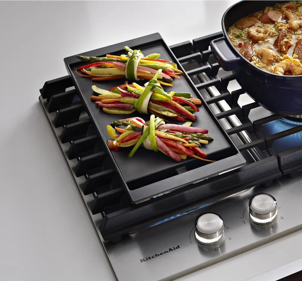 Removable Griddle Included