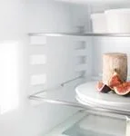 Convenient height adjustment for glass shelves