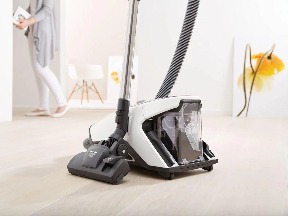 Park system for vacuuming breaks