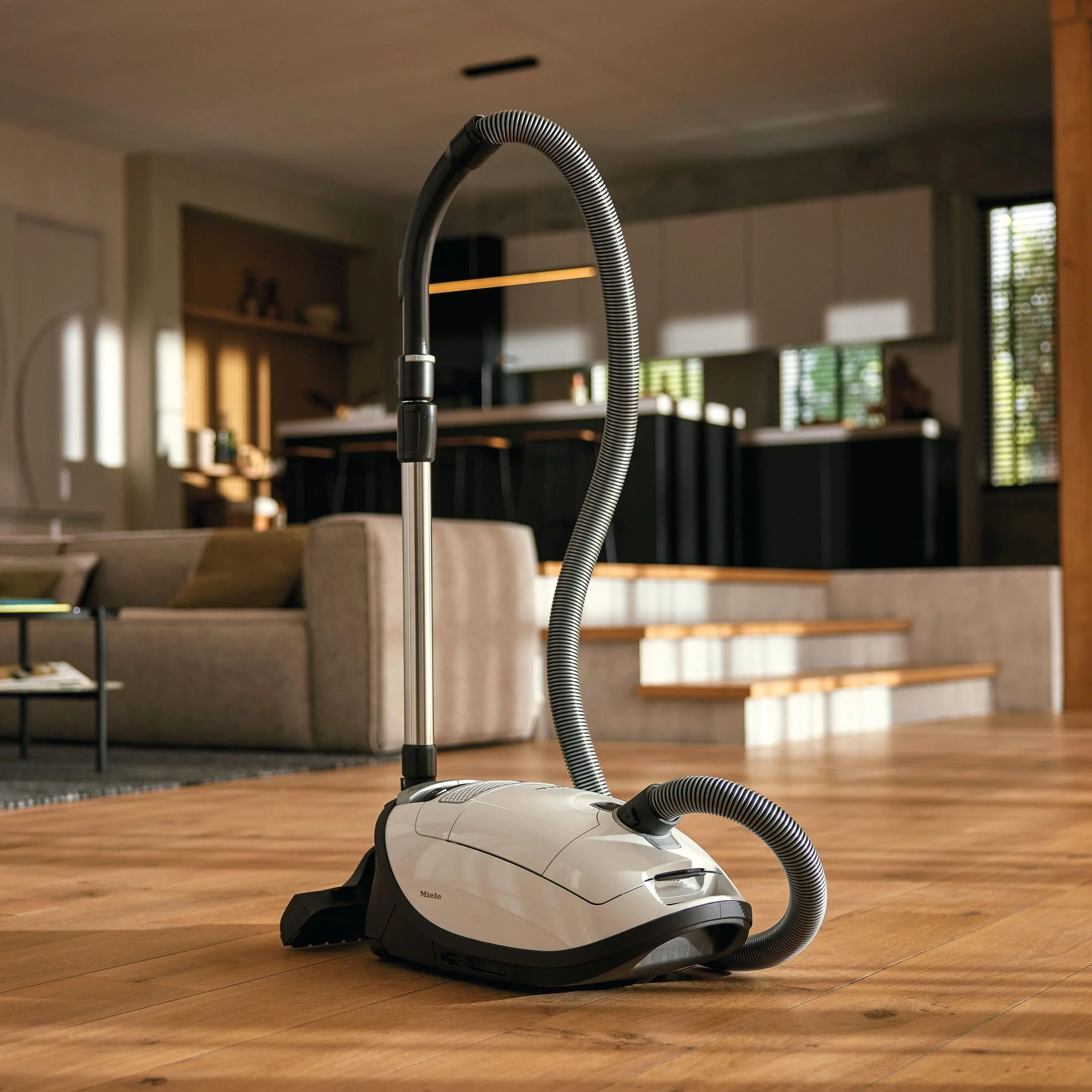 System for vacuuming breaks/with autom. shut off