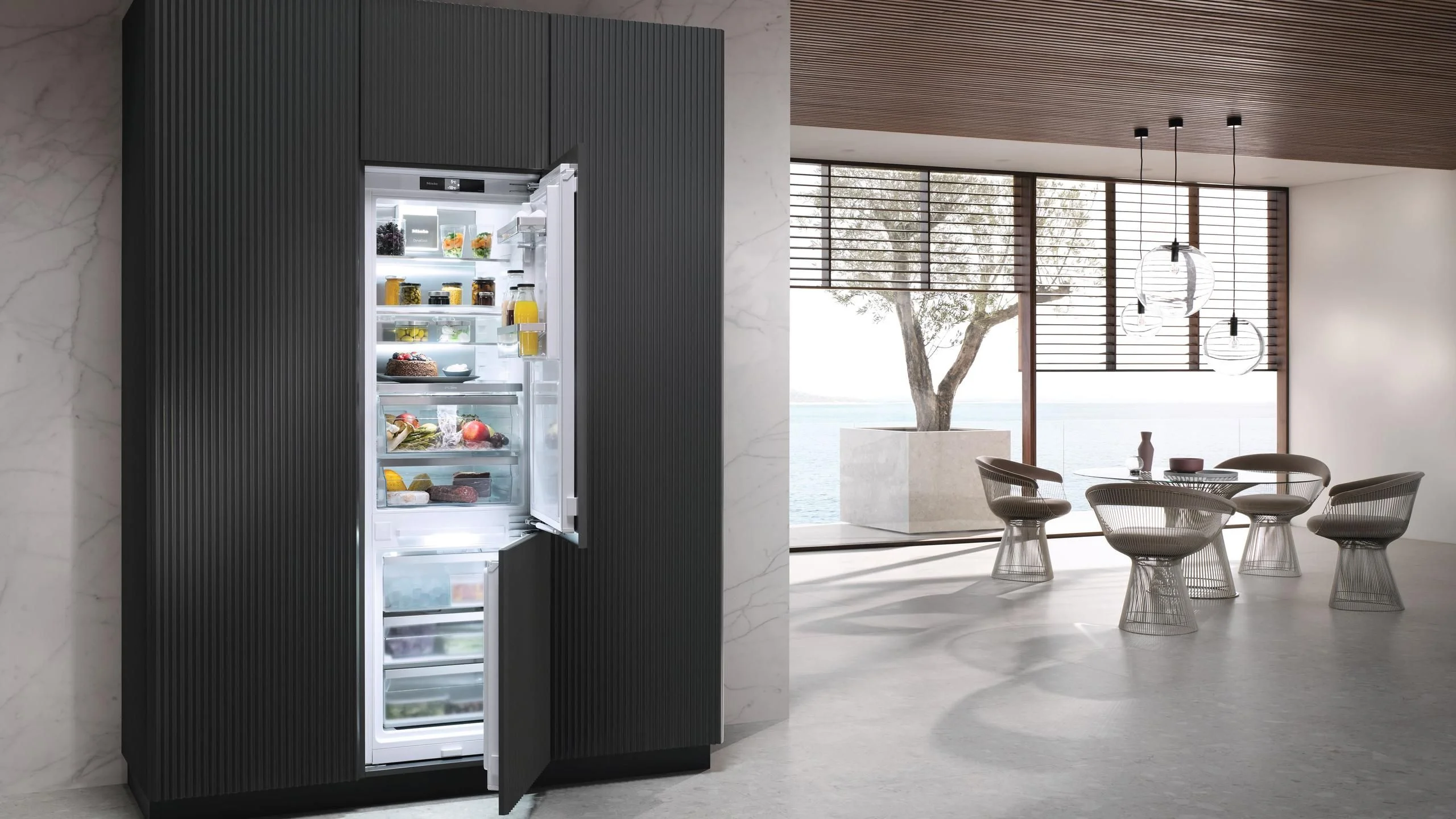 Optimal interaction of appliance and accessories