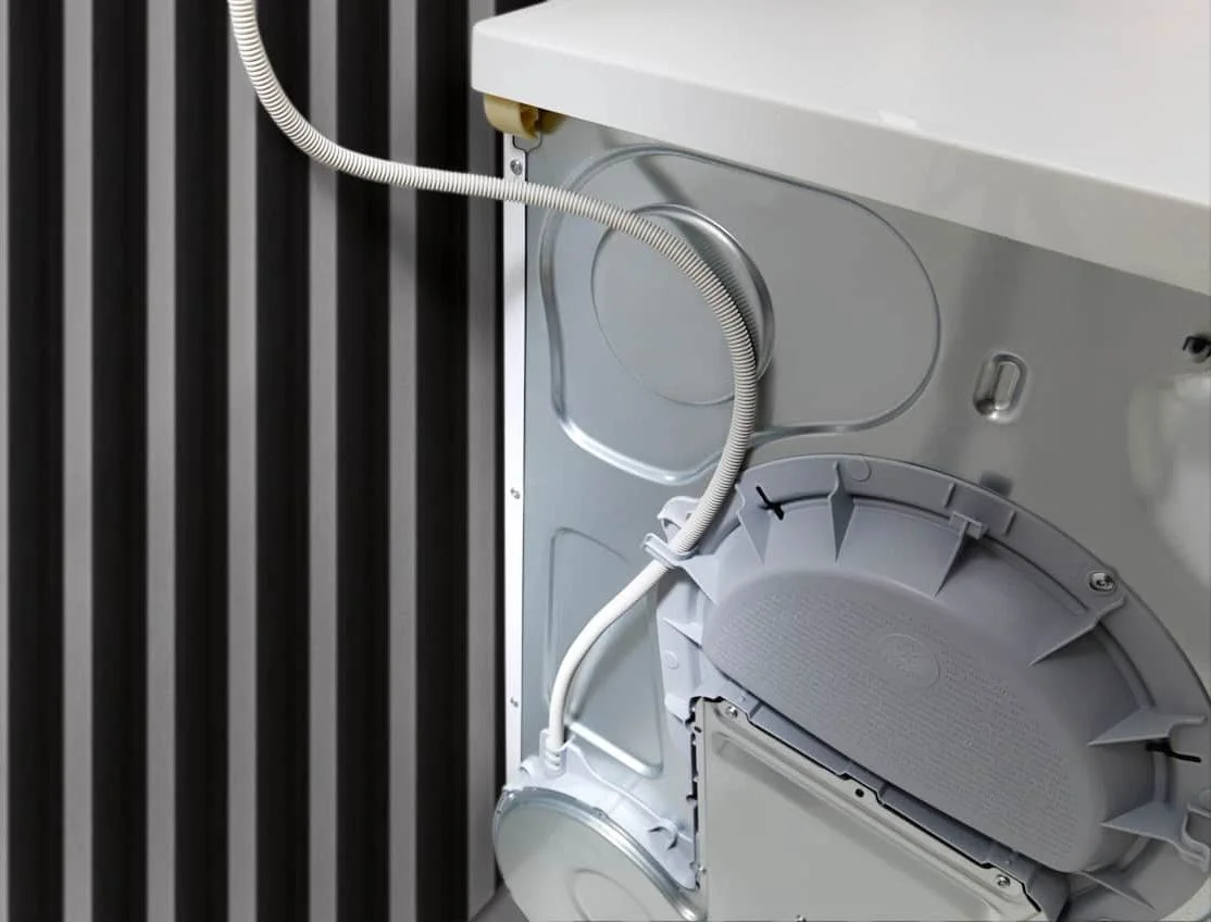 Integrated condensed water drainage