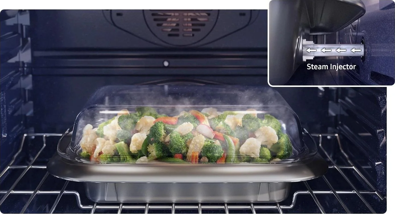 Create healthier dishes using Samsung's Steam Cook Tray.*